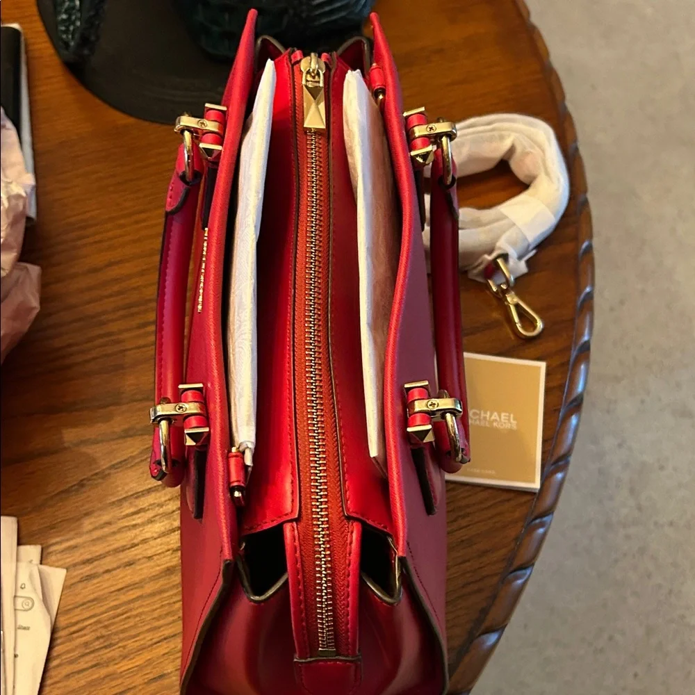 Michael Kors MARILYN  Red Saffiano leather Satchel - Picture 9 of 10